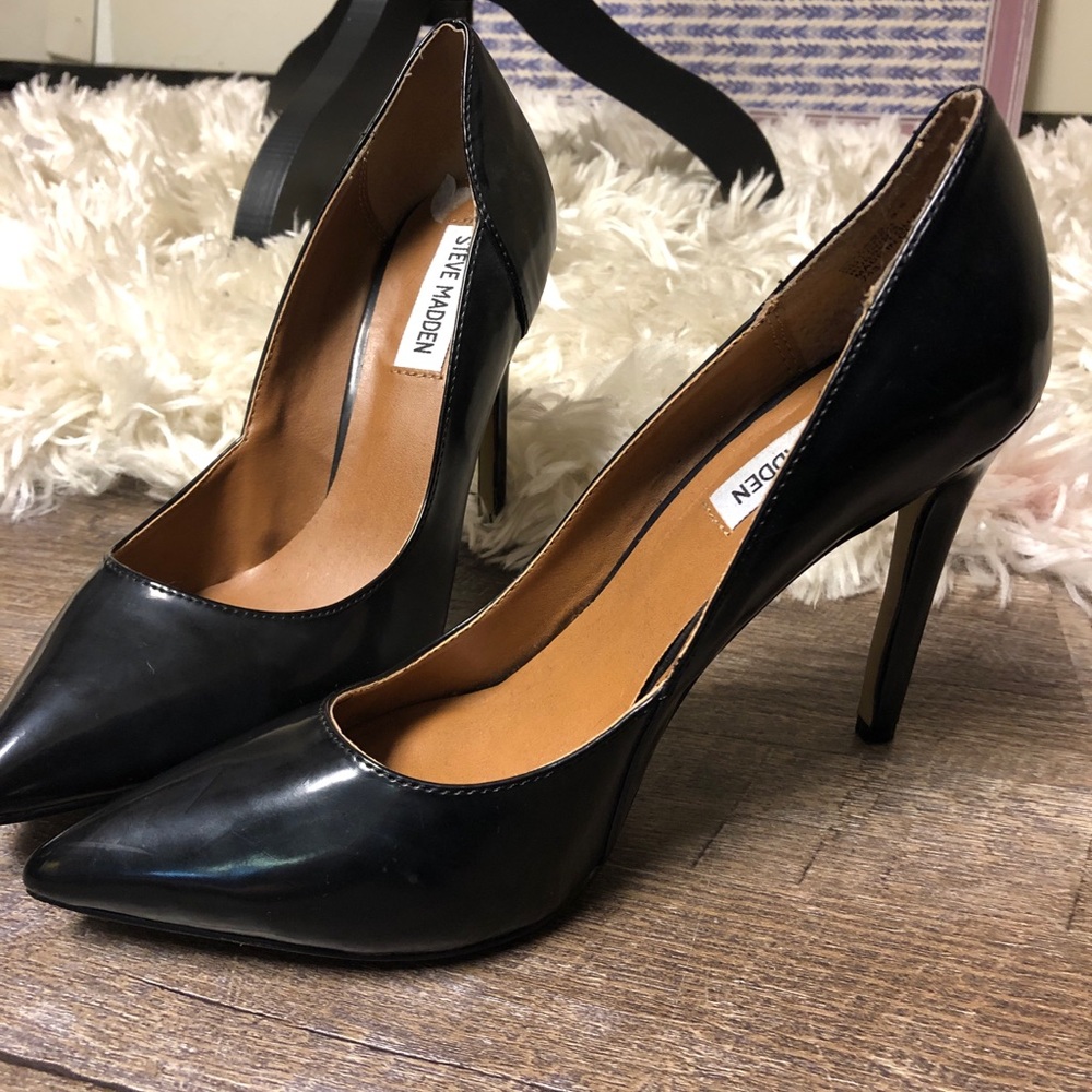 Vala Black Patent Heel